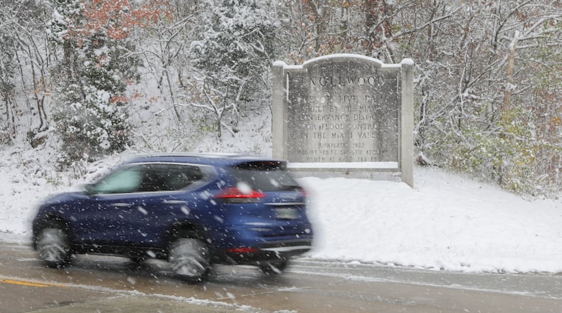 Snow showers blanketed Englewood MetroPark on Monday, Nov. 10, 2025. BRYANT BILLING/STAFF