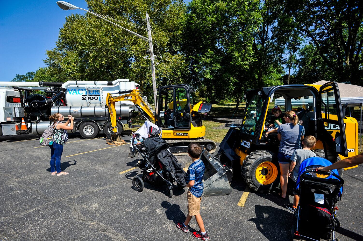 Hundreds attend Touch A Truck event in Monroe