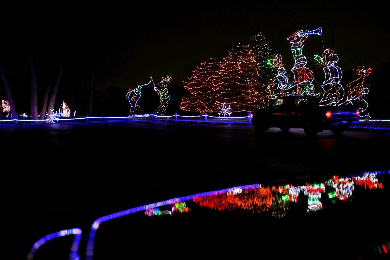 112422 Light Up Middletown