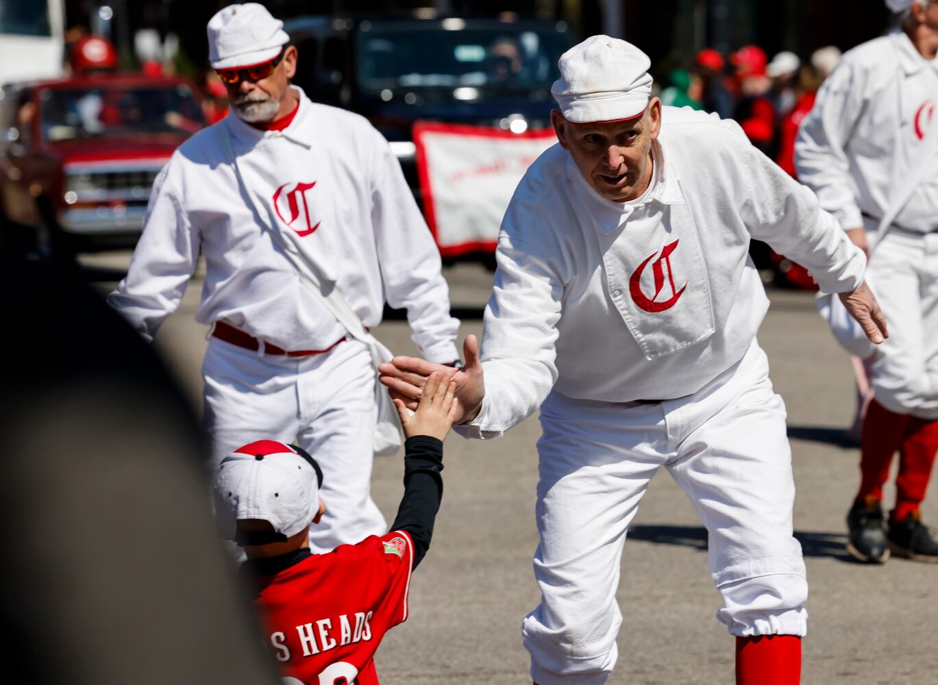 033023 Reds Parade