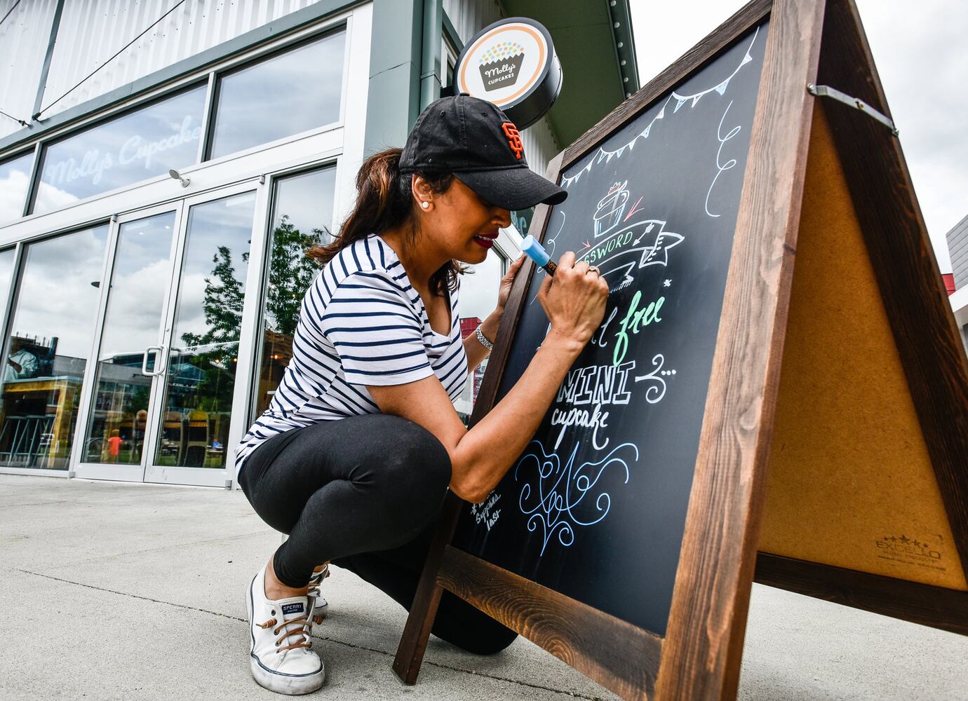 Molly's Cupcakes opens at Liberty Center
