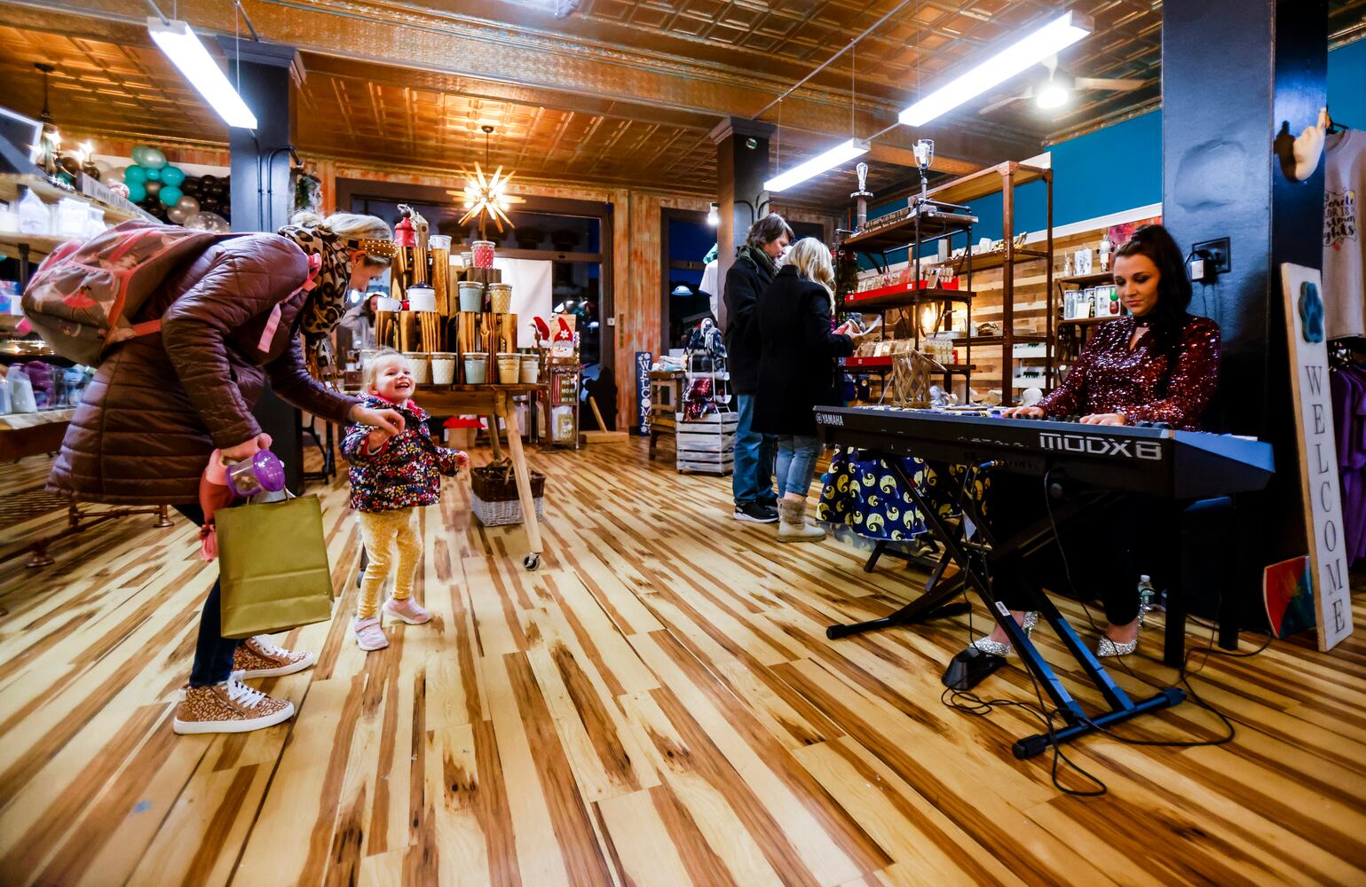 111921 Music on Main