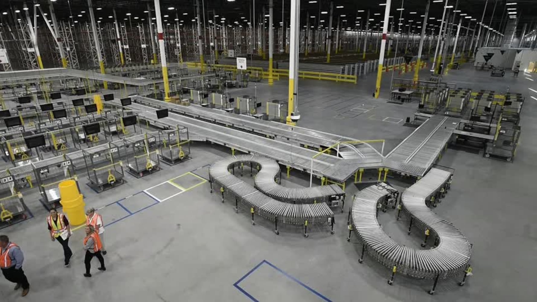 Tour of new Amazon Fulfillment Center in Monroe