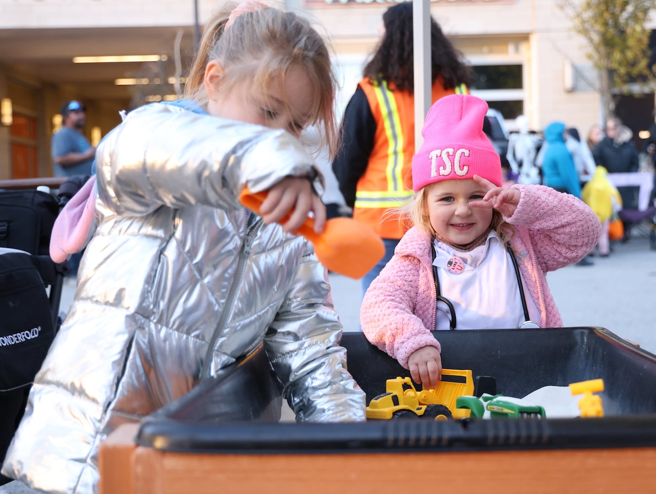 DDN 102325 Austin Landing Trunk or Treat