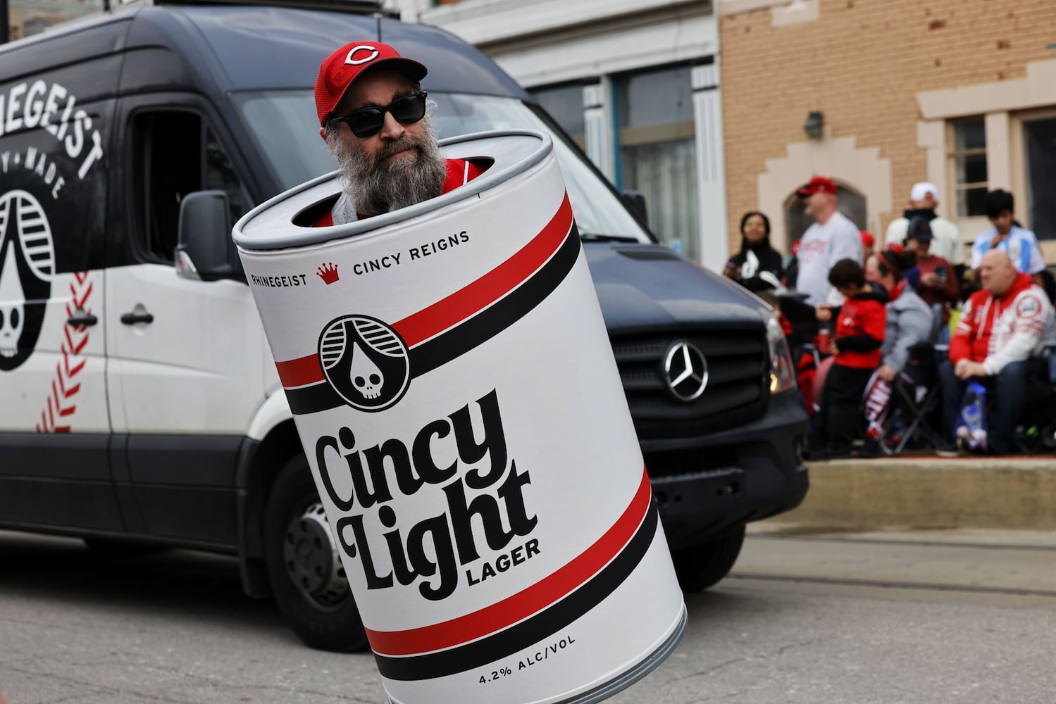 032725 Reds Parade