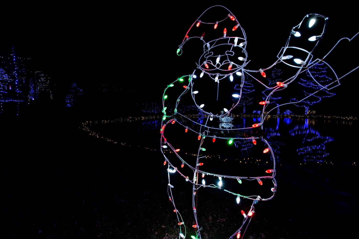 111920 Journey Borealis at Pyramid Hill drive-thru holiday light display