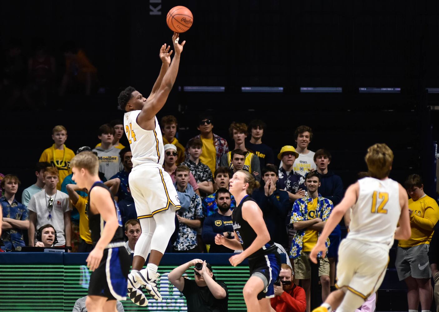 Springboro falls to Moeller in D1 basketball district final