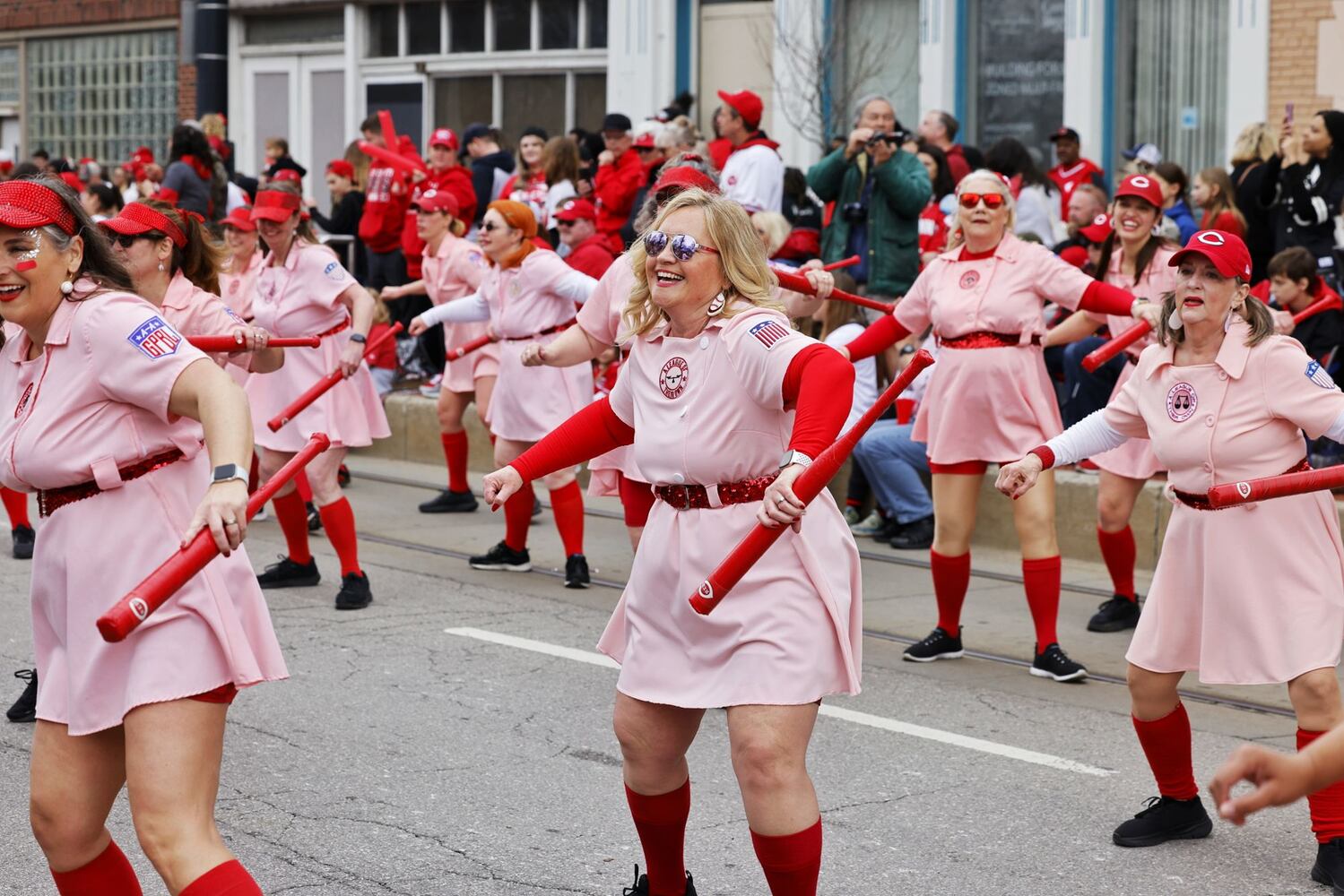 032725 Reds Parade