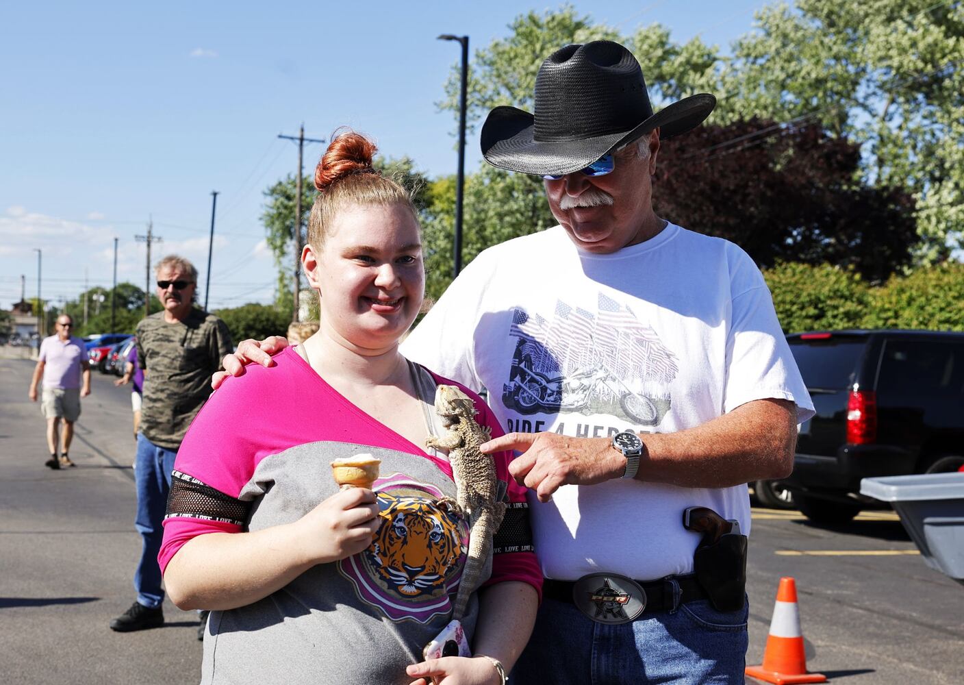 071222 Sheriff open house