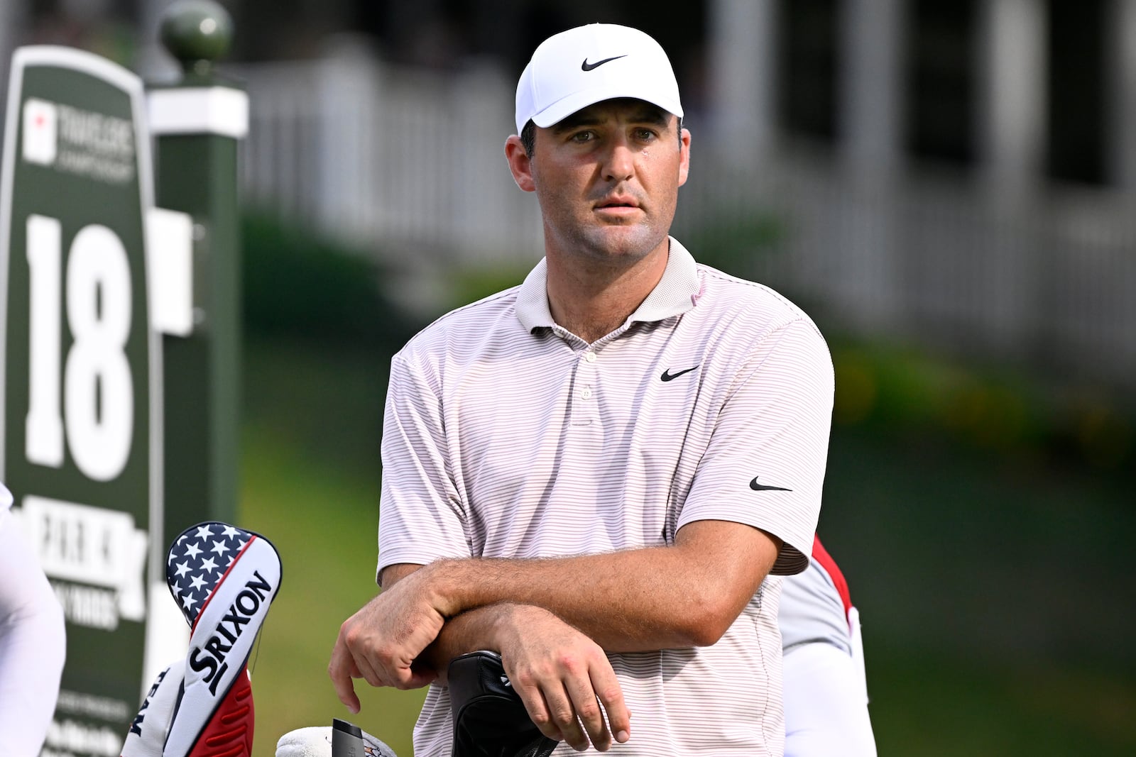 Scottie Scheffler waits at the 18th tee during the first round of the Travelers Championship golf tournament at TPC River Highlands, Thursday, June 19, 2025, in Cromwell, Conn. (AP Photo/Jessica Hill)