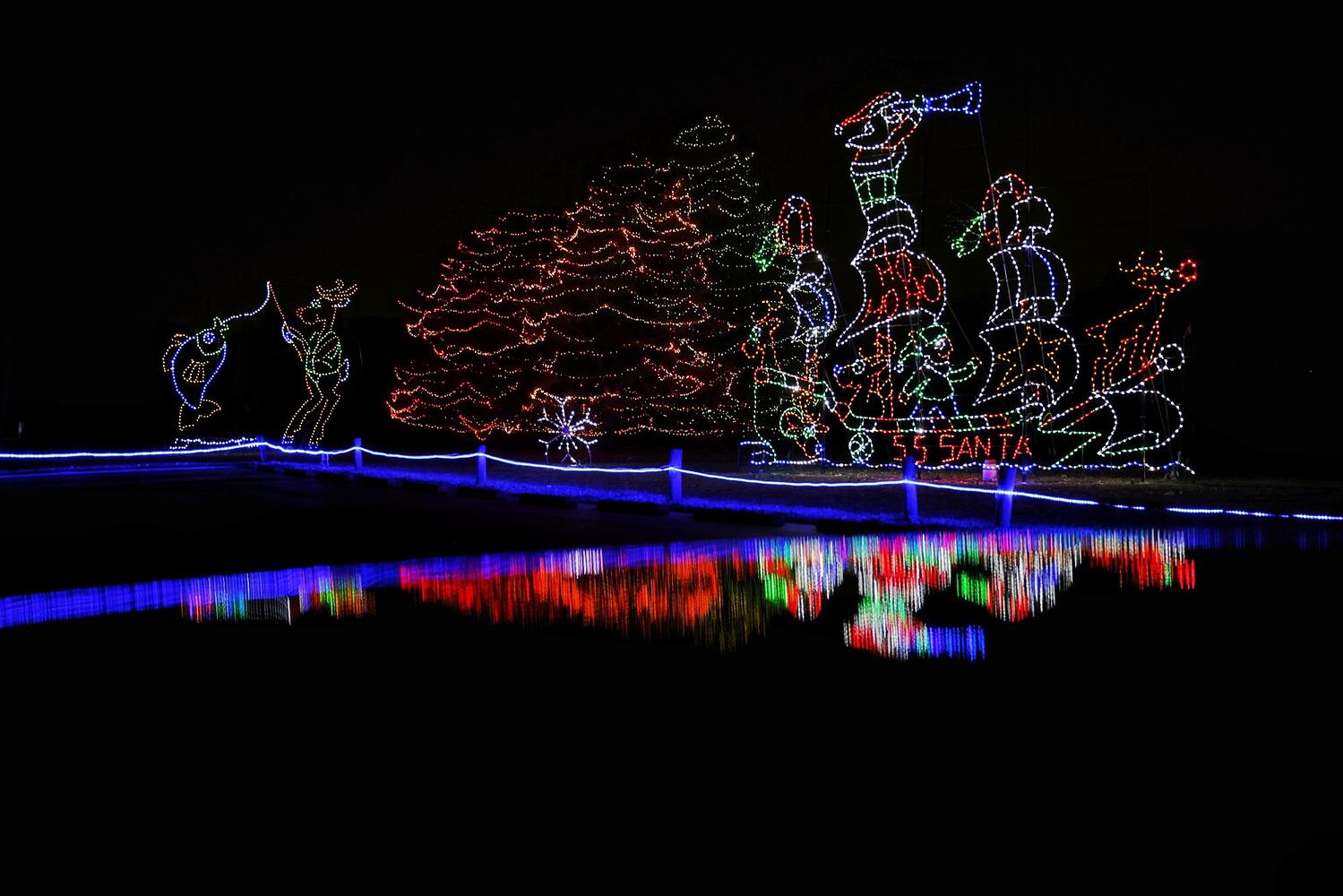 112422 Light Up Middletown