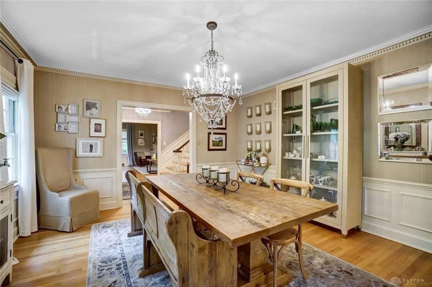PHOTOS: Georgian Colonial in Oakwood listed for $769K