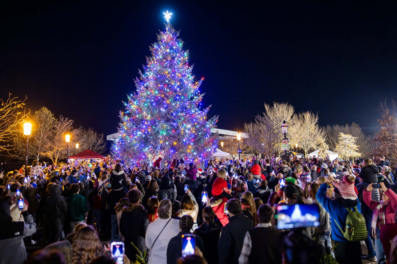 Hamilton Welcomes The Holidays 2025