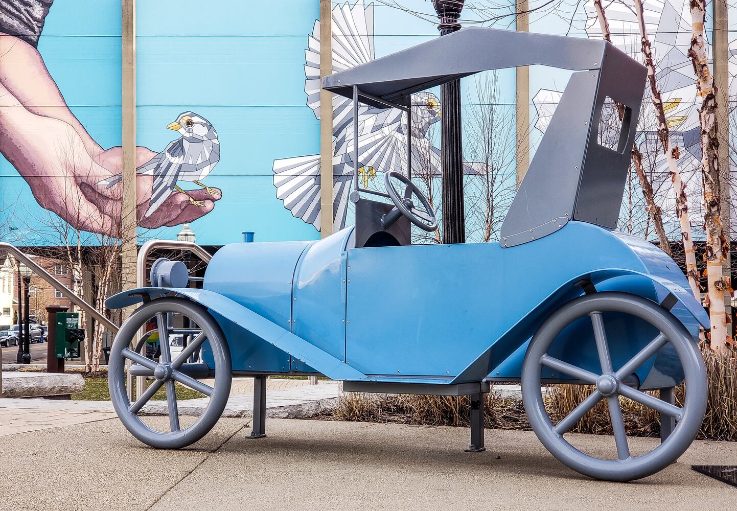 photo tour of the sculptures in Hamilton