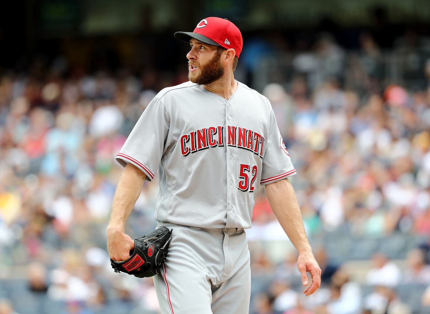 Reds fall to Yankees