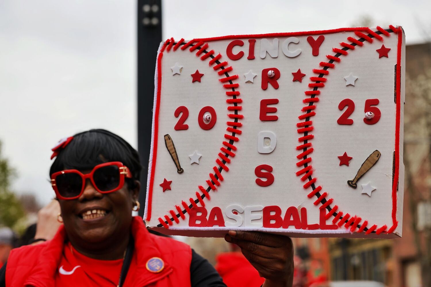 032725 Reds Parade