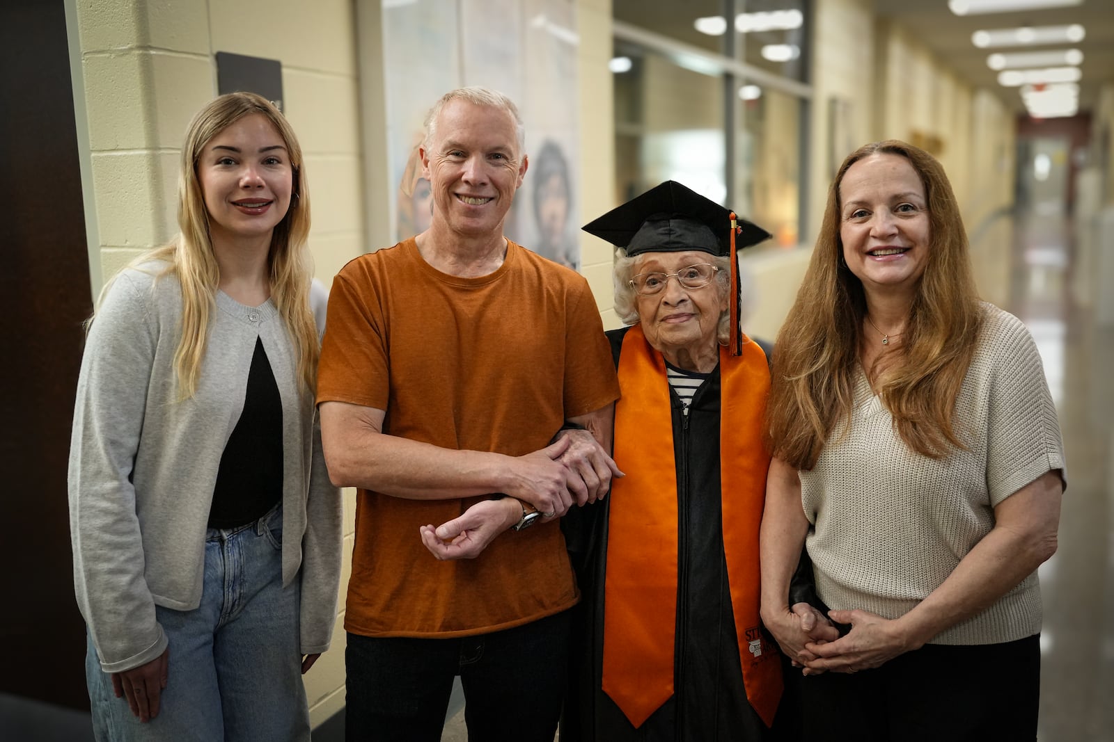 Lois Hicks and her family. (Left to right) Amanda, Bill, Stef.
JEFF CROWELL/CONTRIBUTED