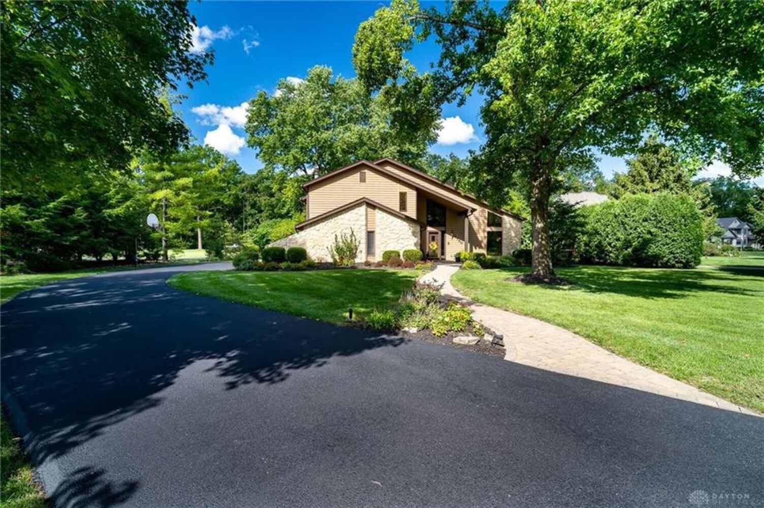 PHOTOS: Luxury Centerville has desk that oversees picturesque creek