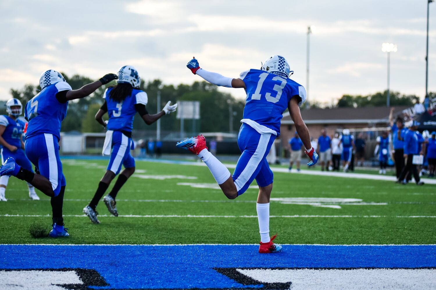 Hamilton Big Blue Football beats Anderson