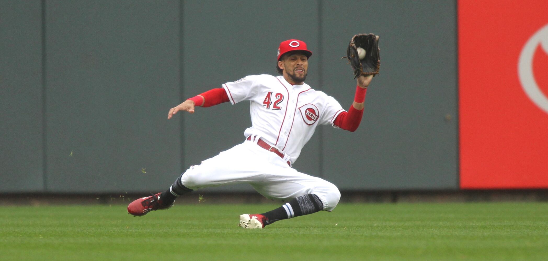 Photos: Reds vs. Cardinals (April 15)