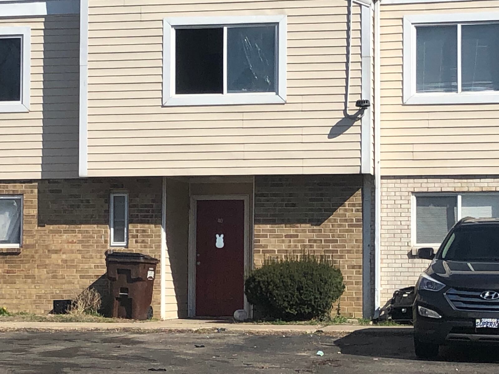 A family is displaced after an apartment fire on Spring Garden Street in Middletown Monday, March 21, 2022. RICK MCCRABB/STAFF