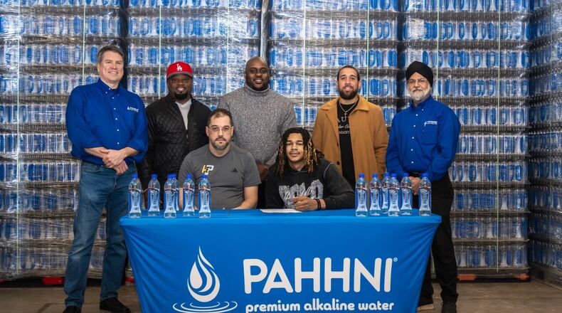 Huntington (West Va.) Expression Prep 2028 point guard Kameron Mercer has signed a name, image and likeness (NIL) agreement that includes a potential long-term equity deal with Pahhni, a Hamilton-based alkaline water bottling company. PROVIDED/WCPO