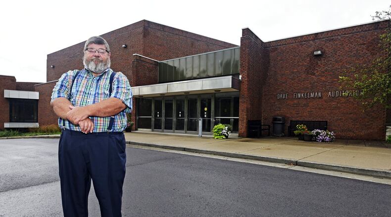 Middletown Law Director Les Landen may step down in October 2017, and city government is working on succession plans to prepare for the possible departure.