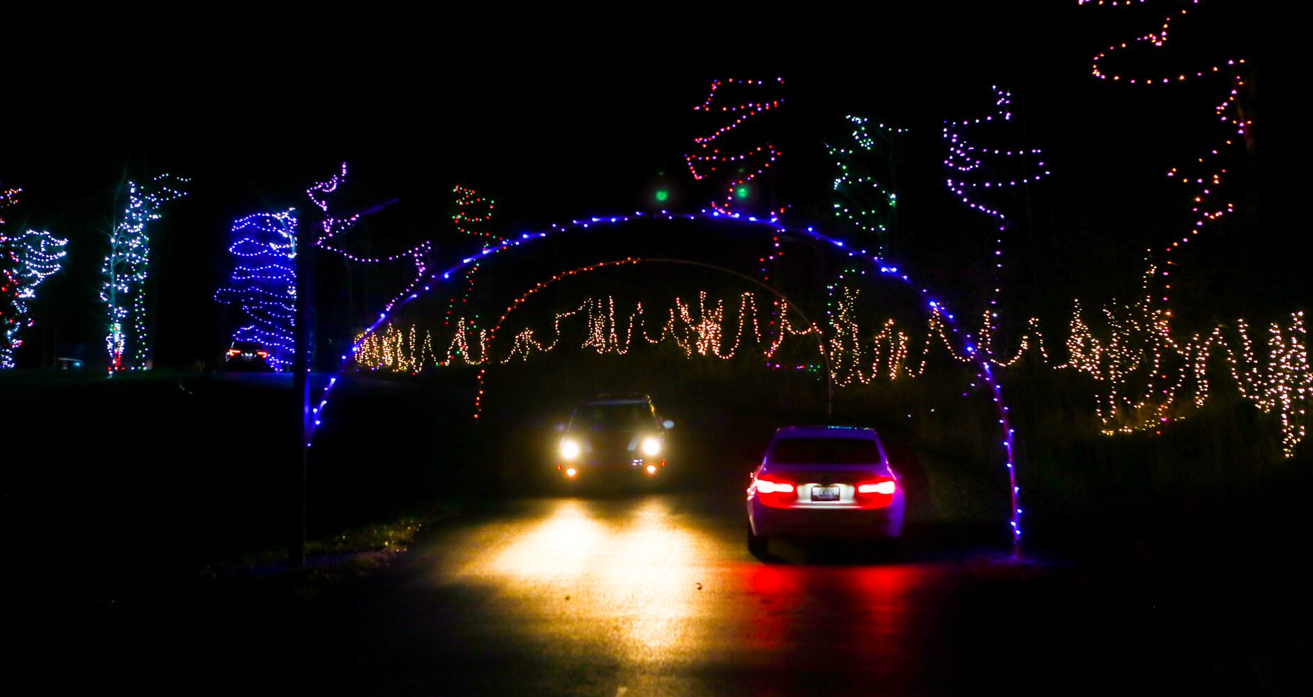 111920 Journey Borealis at Pyramid Hill drive-thru holiday light display