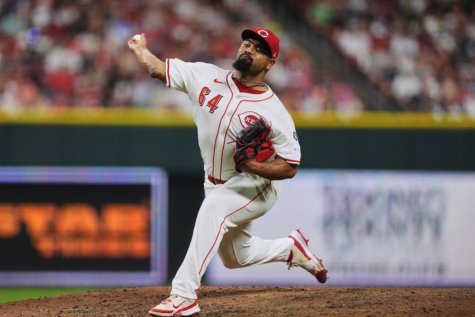 Cincinnati Reds relief pitcher Tony Santillan delivers during the eighth inning of a baseball game against the New York Yankees, Monday, June 23, 2025, in Cincinnati. (AP Photo/Joshua A. Bickel)