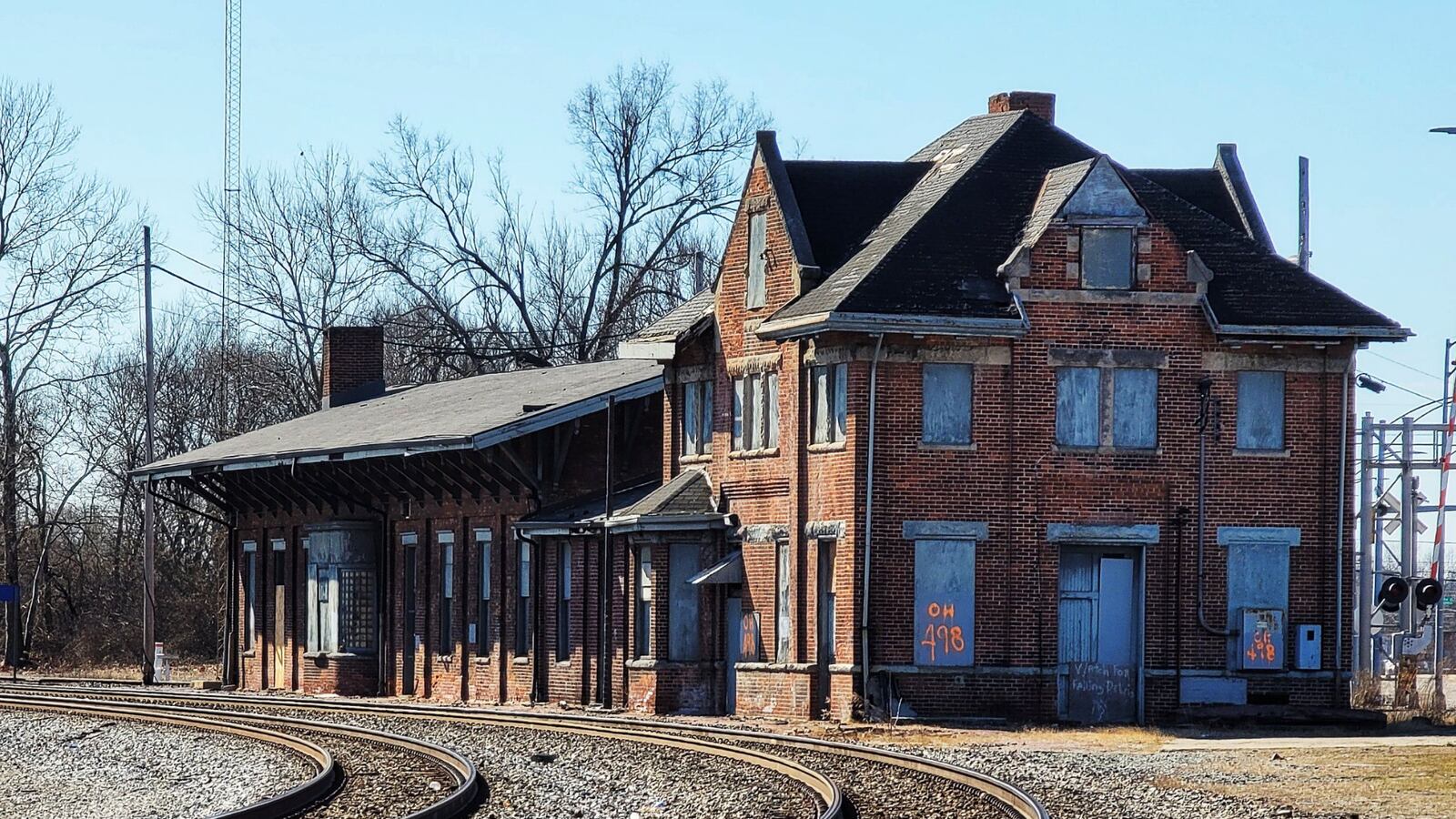 Hamilton Mayor Pat Moeller and others want to save the historic CSX station and move it elsewhere, but he is concerned the railroad is preparing to tear it down. NICK GRAHAM/STAFF
