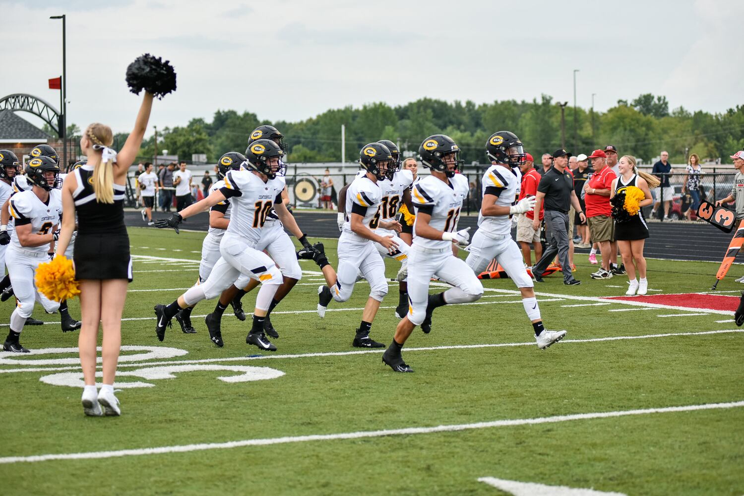 Fairfield beasts Centerville in season opener football