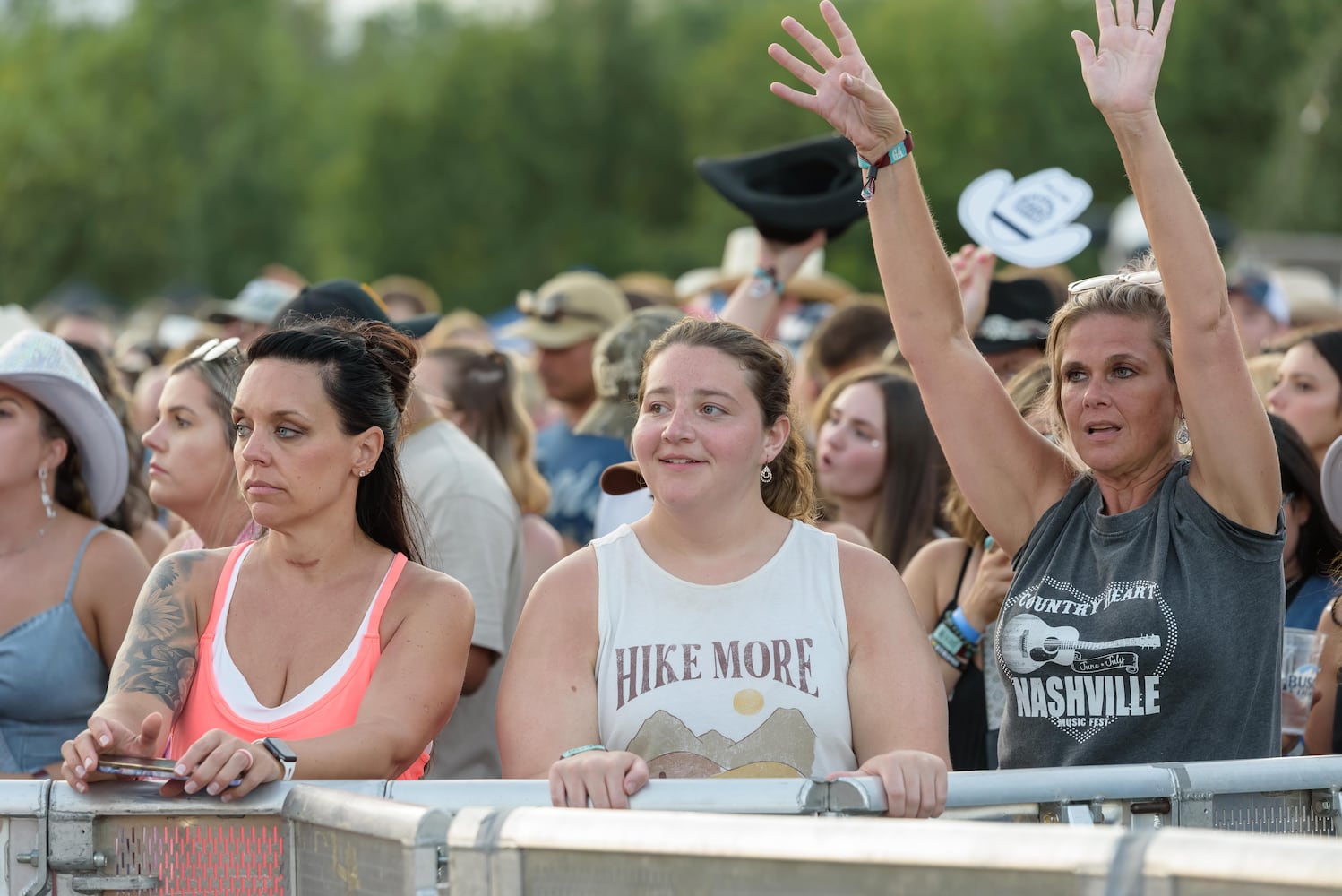 PHOTOS: Carrie Underwood & Shaboozey at the 2025 Voices of America Country Music Fest