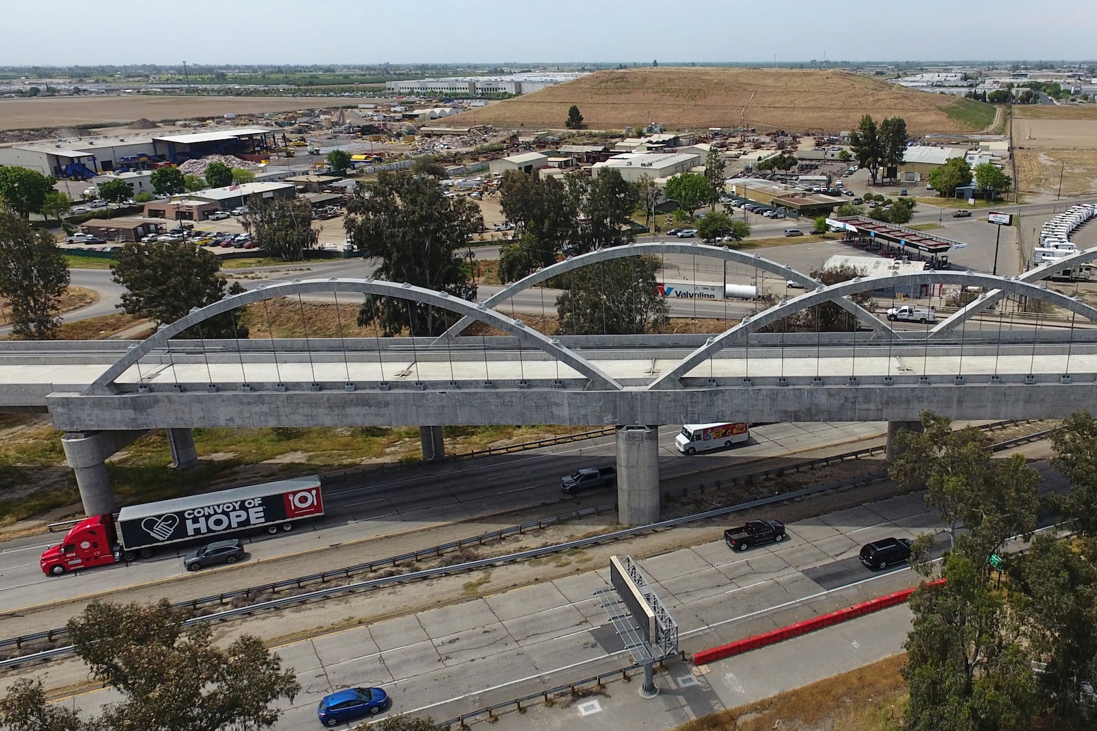 The Cedar Viaduct, designed to take high-speed trains over Cedar and North avenues and State Route 99, is shown in an aerial view, Tuesday, April 15, 2025, in Fresno, Calif. (AP Photo/Godofredo A. Vásquez)