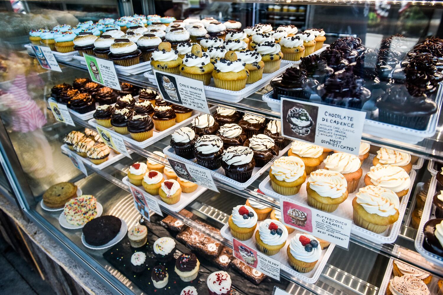 Molly's Cupcakes opens at Liberty Center