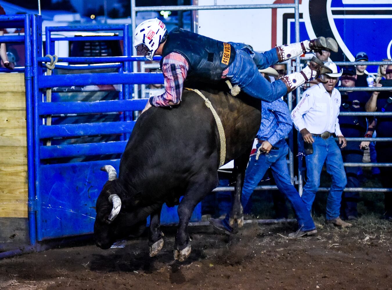Broken Horn Rodeo closes out the night Wednesday at the Butler County Fair