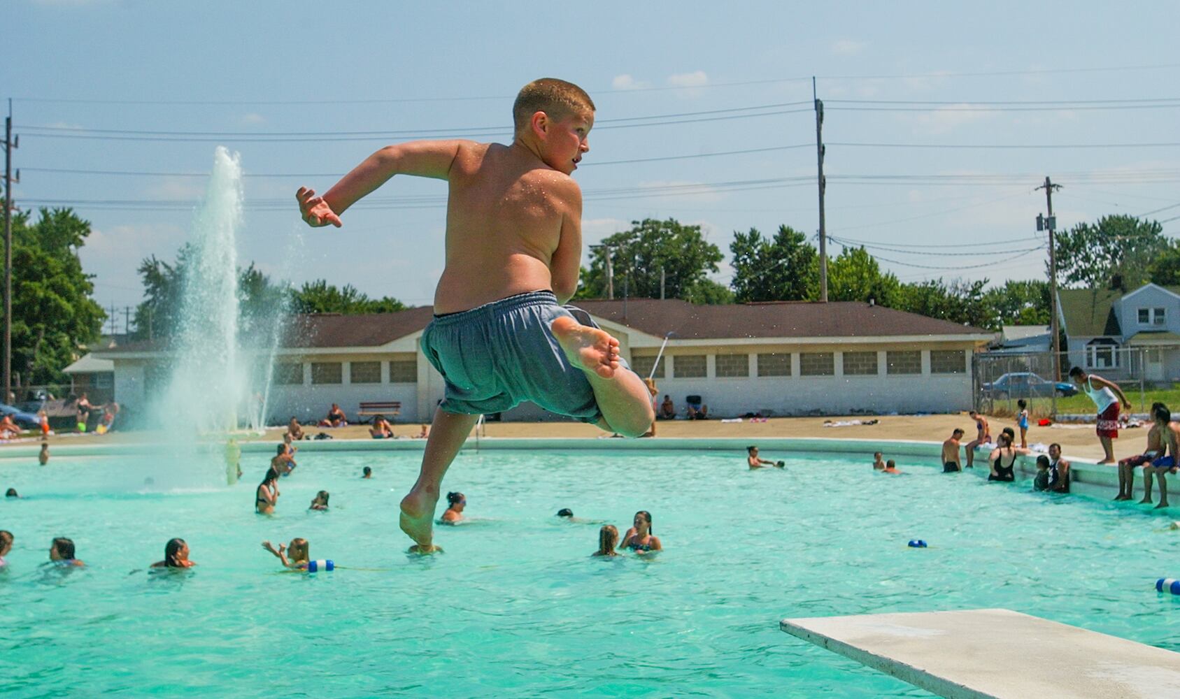 PHOTOS: Scenes from Eastview Pool in Hamilton from 2002.