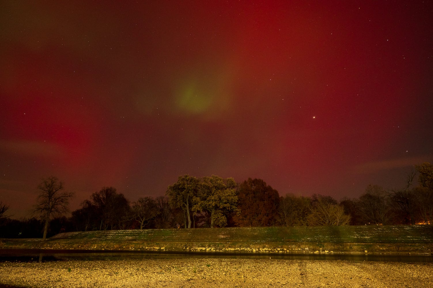 DDN 111225 Northern Lights Troy