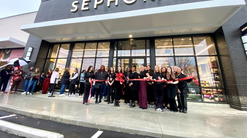Despite rain and winds, Sephora at liberty Center in Butler Co. opened with a crowd ready to shop Nov. 7, 2025. LIBERTY CENTER/CONTRIBUTED