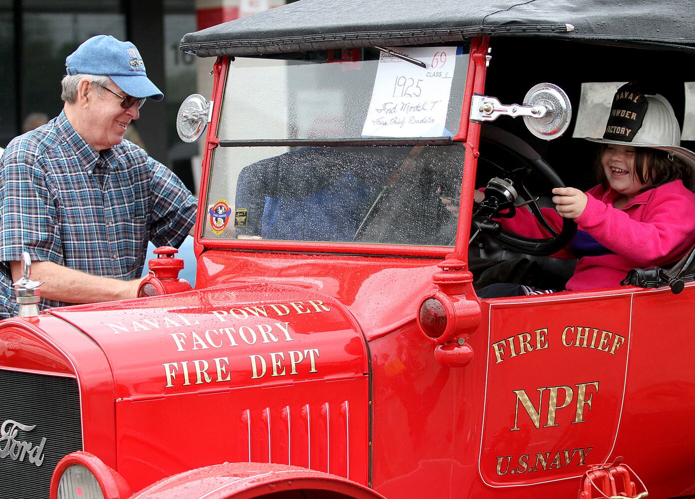 Hamilton Antique car show and parade