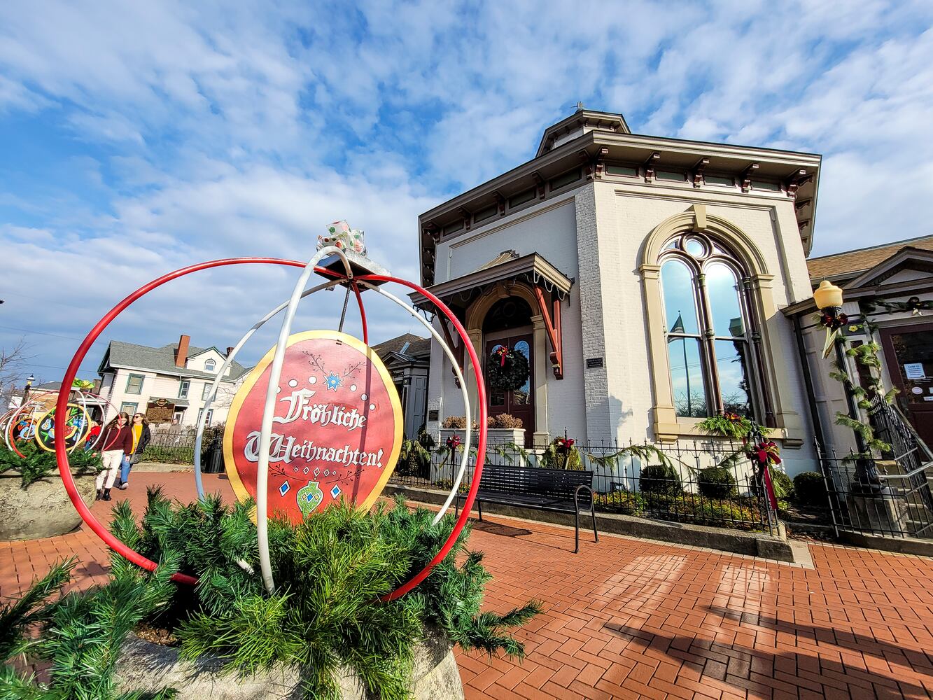 120521 German Village Christmas Walk