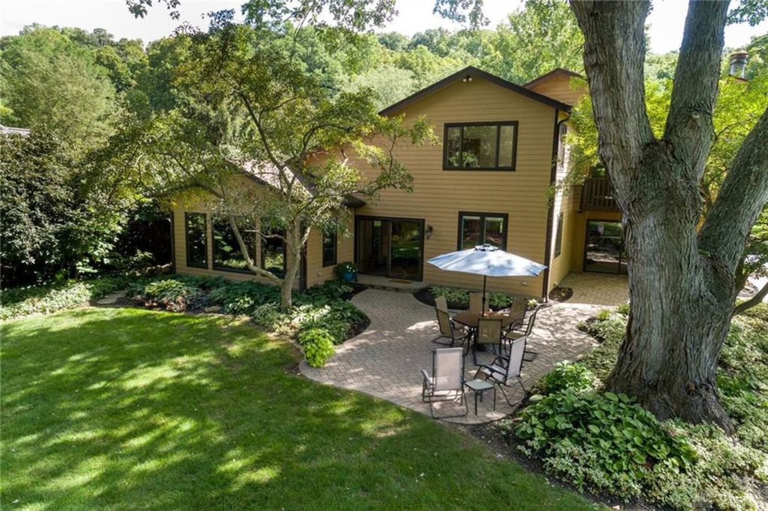 PHOTOS: Luxury Centerville has desk that oversees picturesque creek