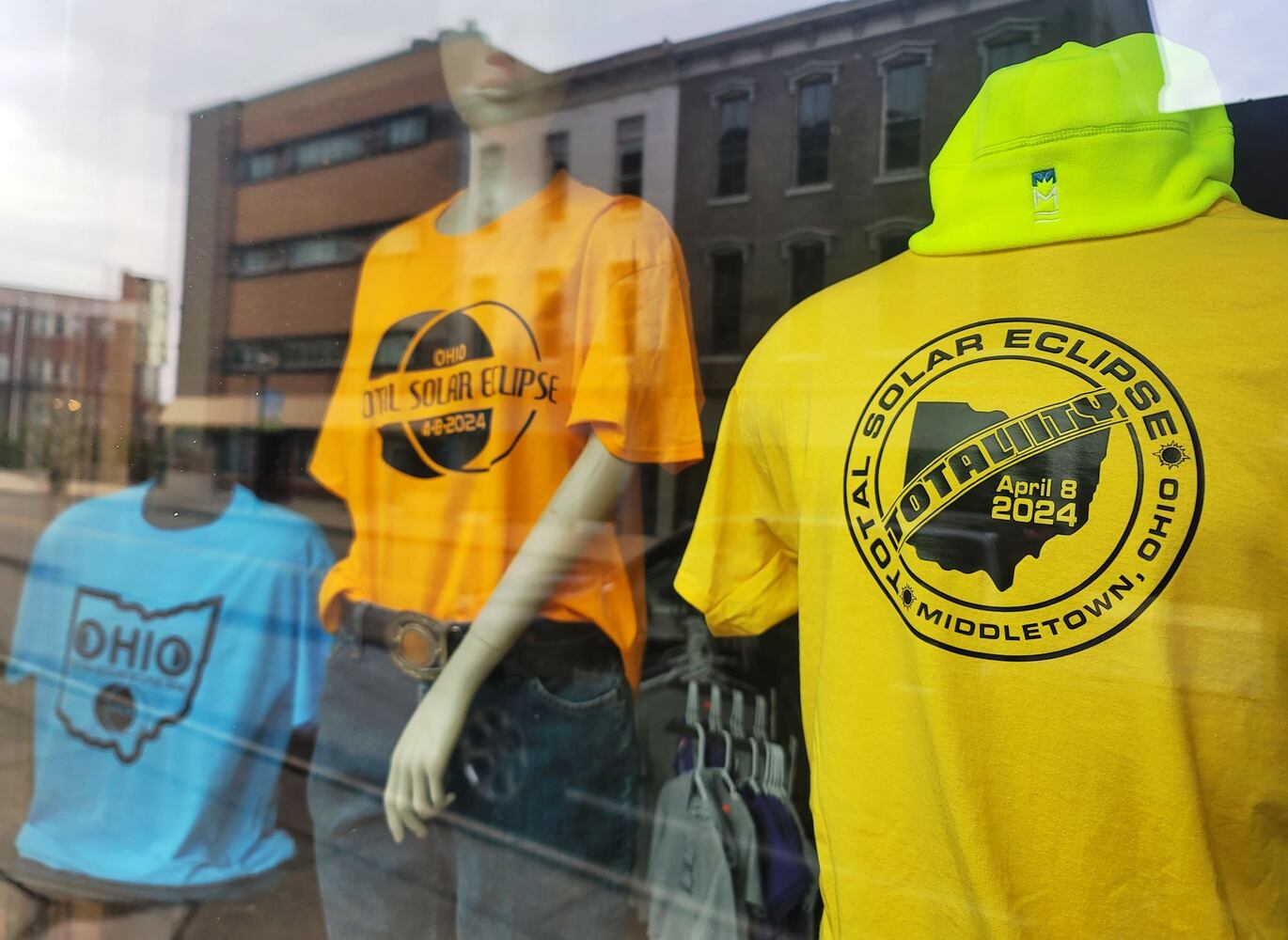 040524 eclipse merch