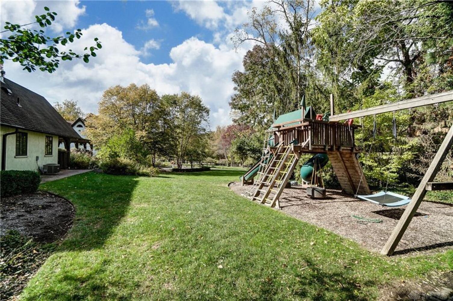 PHOTOS: Park Place Oakwood mansion on market for $1.75M