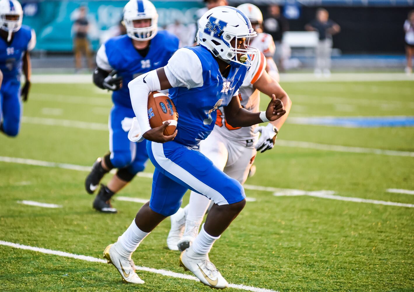 Hamilton Big Blue Football beats Anderson