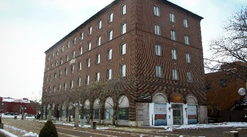 Four people were seen leaving the closed Manchester Inn in downtown Middletown. FILE PHOTO