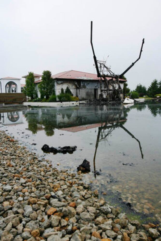 Frame of Jesus statue removed