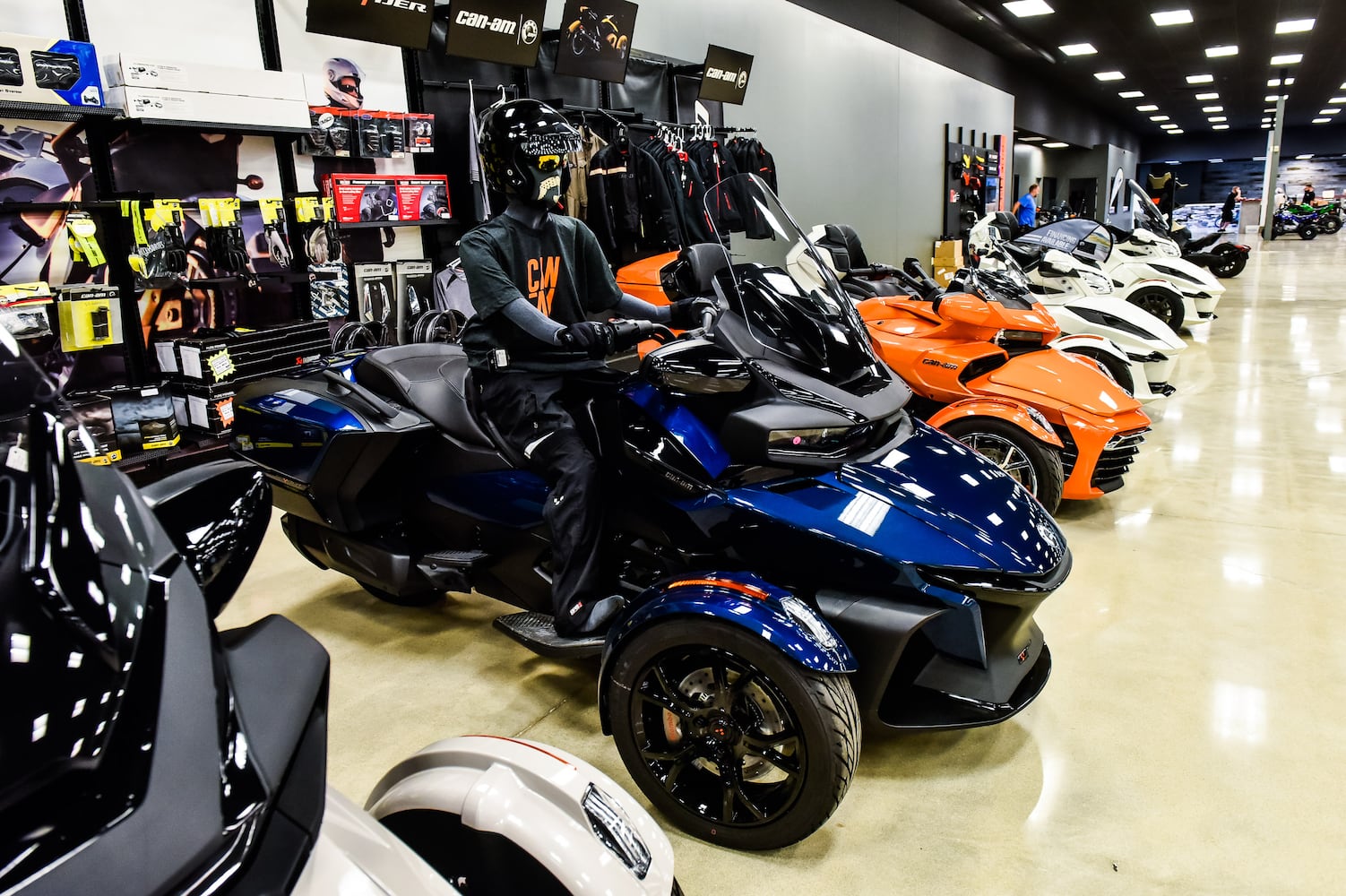 Octane Outlet motorcycle and powersports dealer now open in Middletown