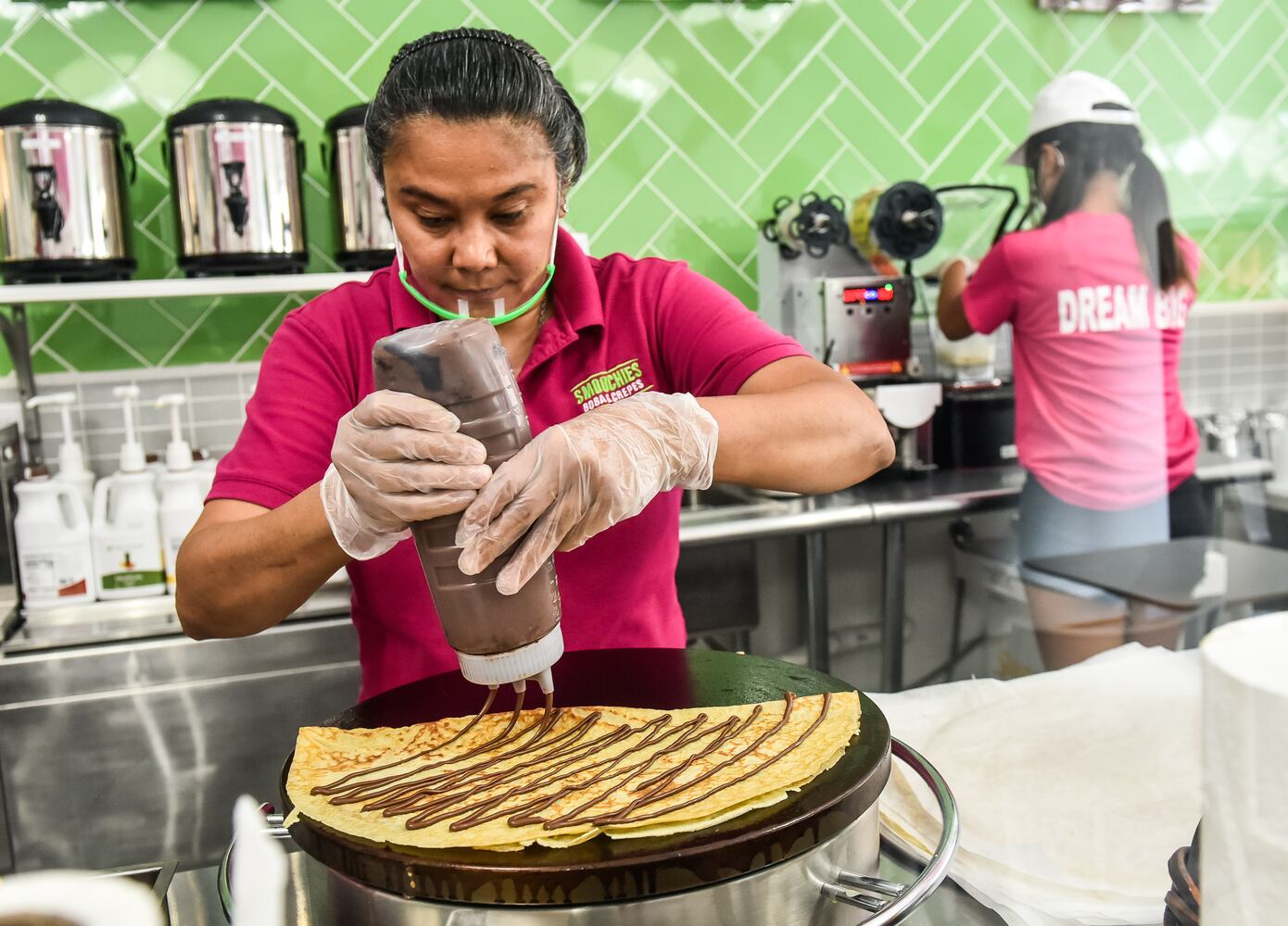 Smoochies Boba and Crepes opens on Main Street in Hamilton