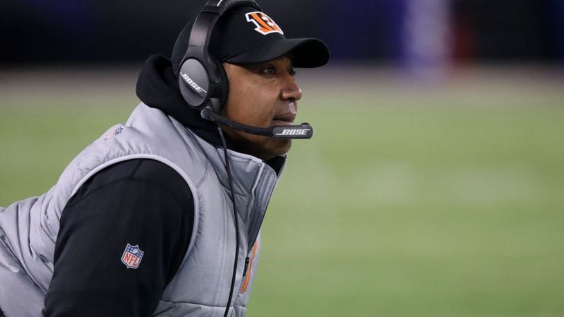 BALTIMORE, MD - DECEMBER 31: Head coach Marvin Lewis of the Cincinnati Bengals looks on in the second quarter against the Baltimore Ravens at M&T Bank Stadium on December 31, 2017 in Baltimore, Maryland. (Photo by Rob Carr/Getty Images)