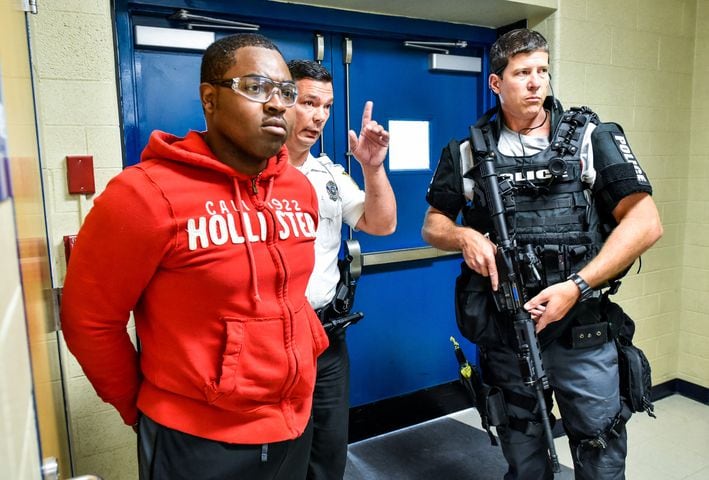 Hamilton police holds active shooter training at Hamilton High